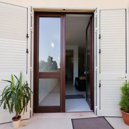 Salsedine E Pini By Casavacanze Di Angelo Отранто